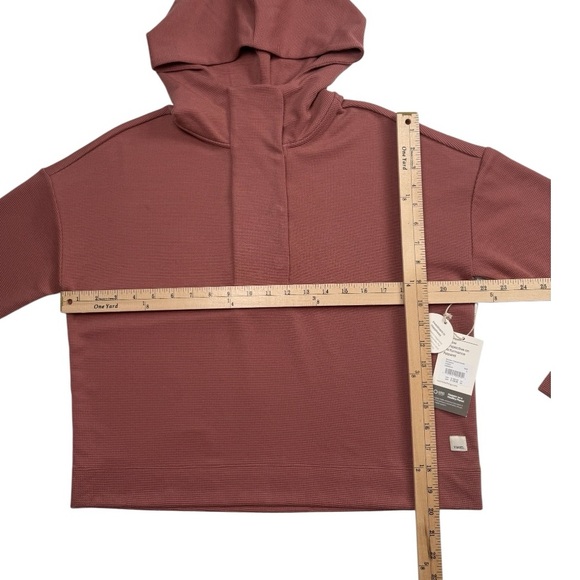 NWT ✨ Vuori Women’s Bayview Thermal Hoodie Rosewood VA263 Size Small Retail $128 - Picture 11 of 12